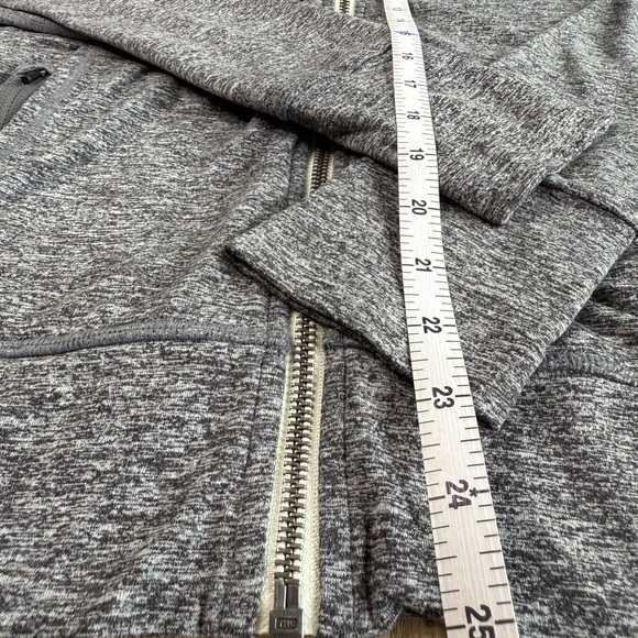 🩶VUORI HALO PERFORMANCE HOODIE - Picture 5 of 7